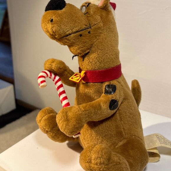 Gemmy Singing Scooby Doo Christmas Plush Holding Candy Cane Toy Tested 7.5" - Picture 4 of 13